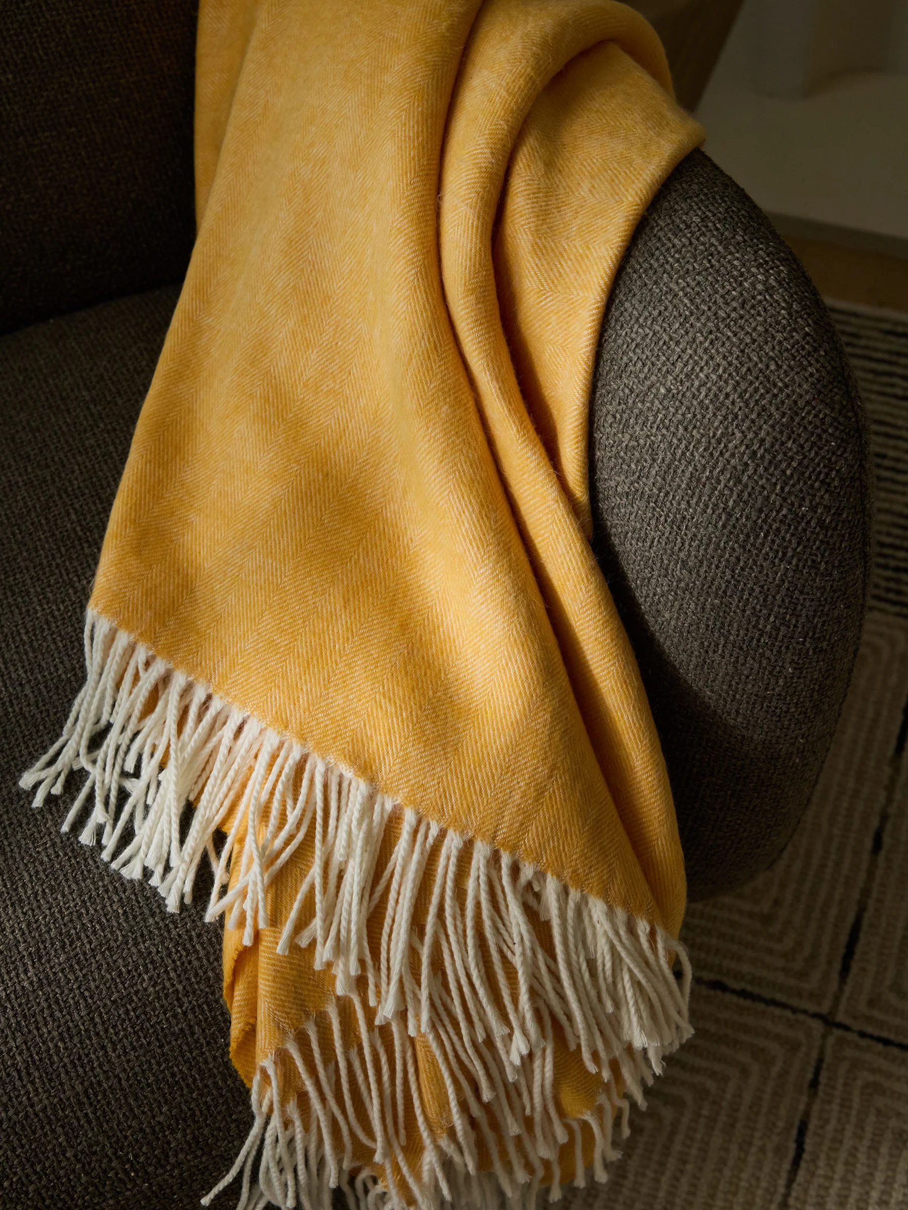 Bamboo Herringbone Tassel Throw - Image 21