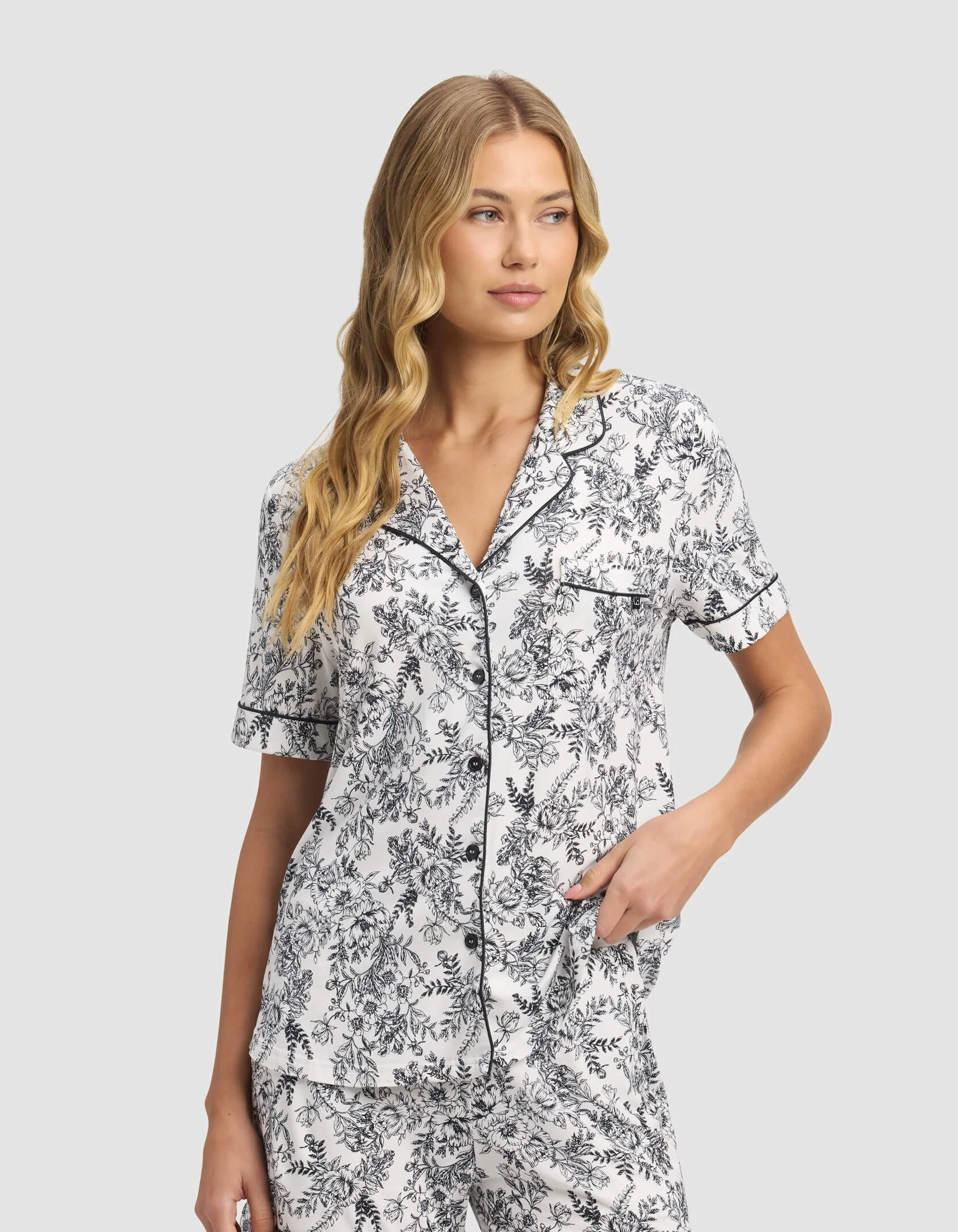 Women's Bamboo Stretch-Knit Short Sleeve & Pant Pajama Set - Image 9